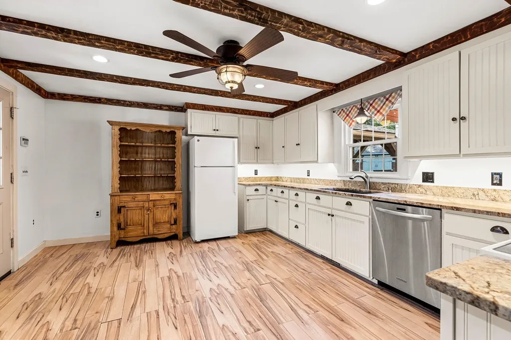 30 Marvin Road Moultonborough NH 03254
