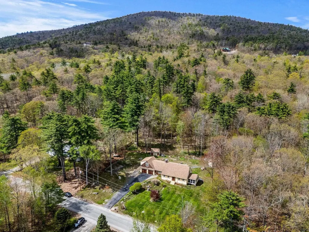 30 Marvin Road Moultonborough NH 03254