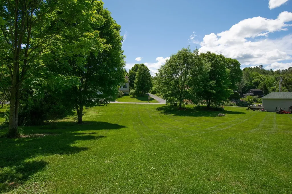 14 East Street Waterbury VT 05676