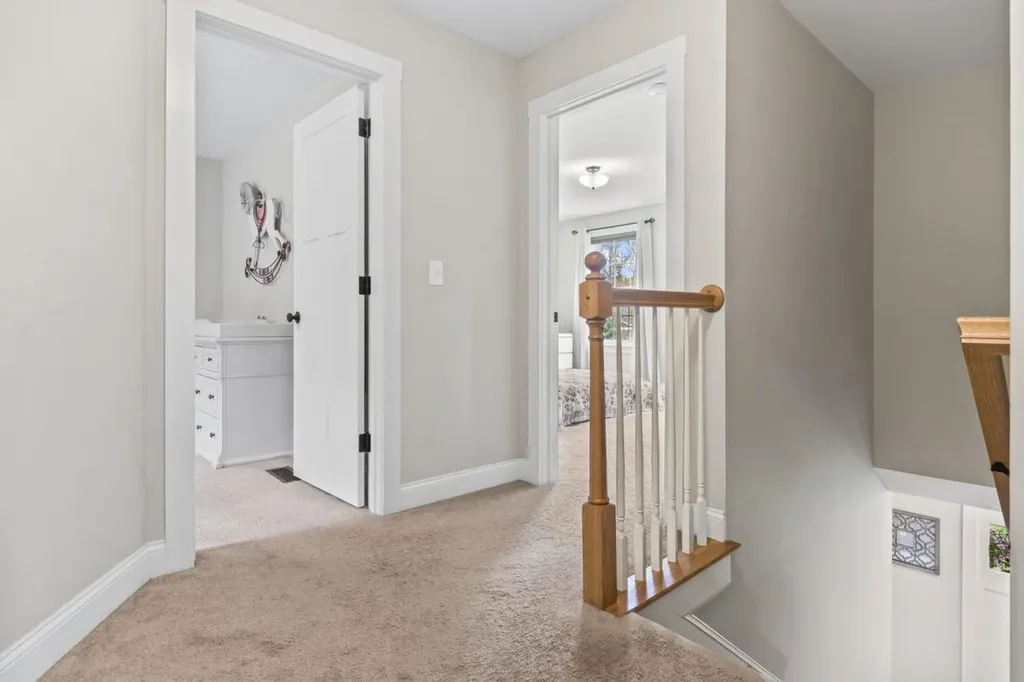 90 Village Place Drive Barrington NH 03825