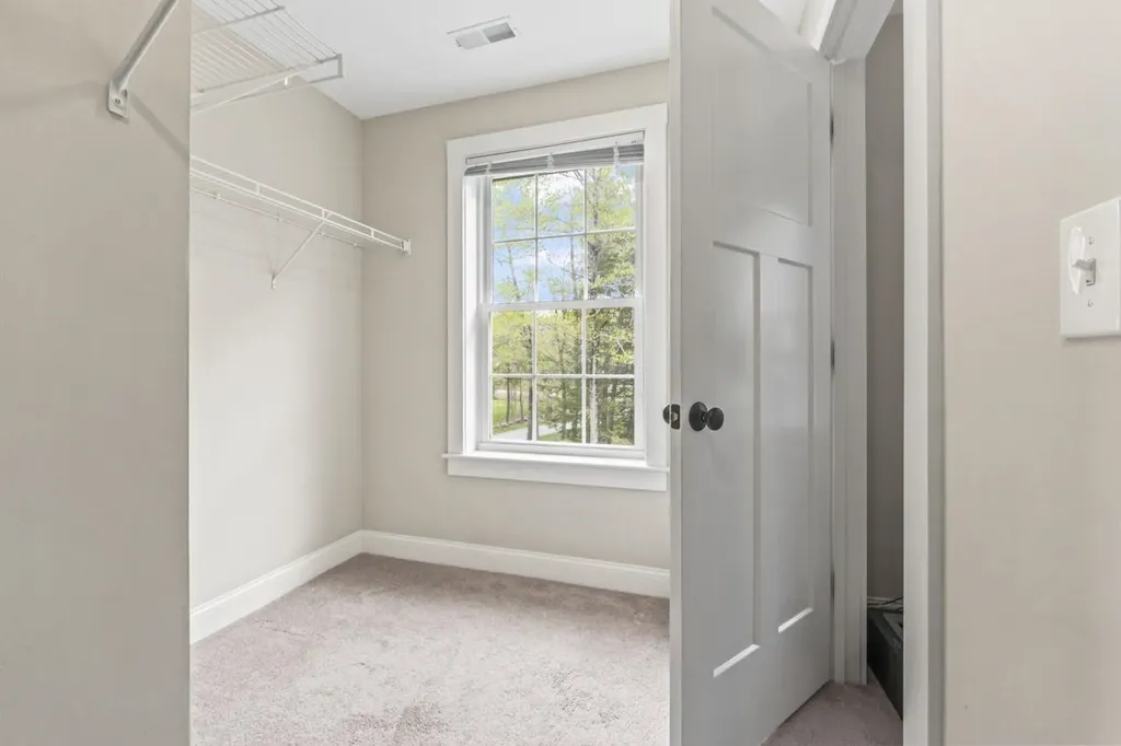 90 Village Place Drive Barrington NH 03825
