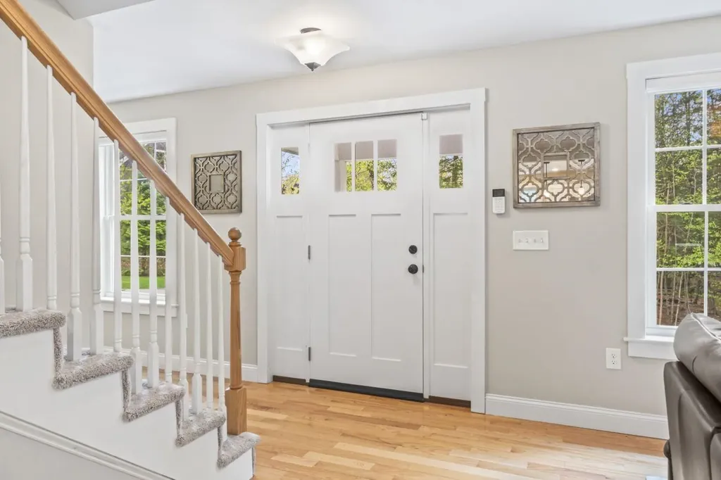 90 Village Place Drive Barrington NH 03825