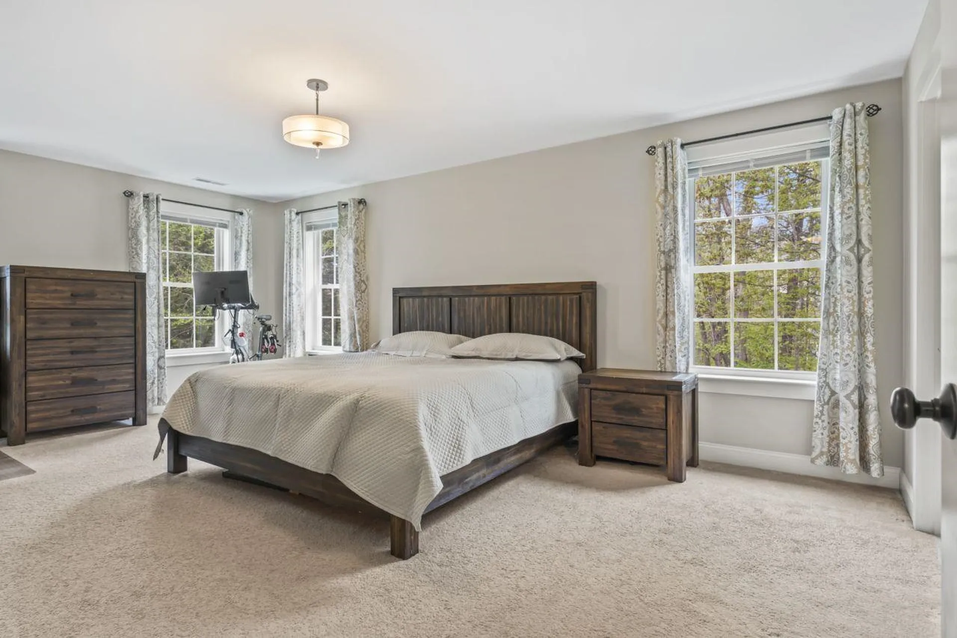 90 Village Place Drive Barrington NH 03825