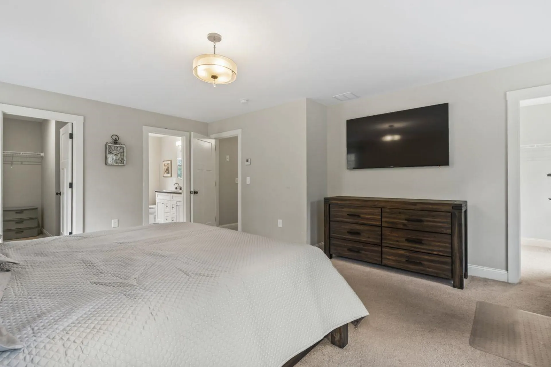 90 Village Place Drive Barrington NH 03825
