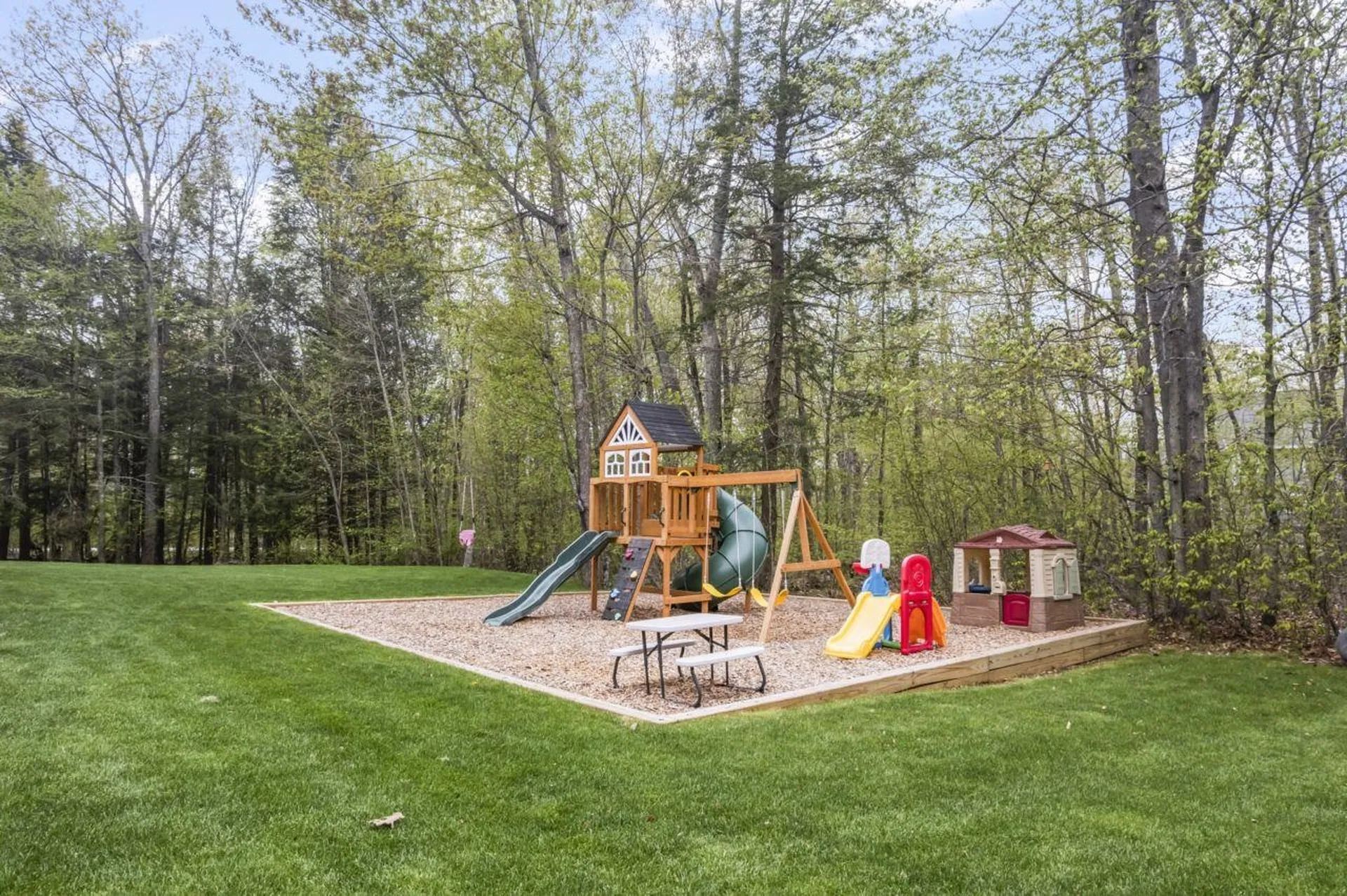90 Village Place Drive Barrington NH 03825