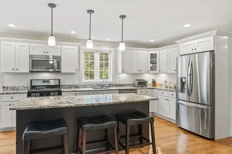 90 Village Place Drive Barrington NH 03825