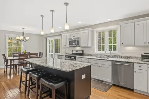90 Village Place Drive Barrington NH 03825