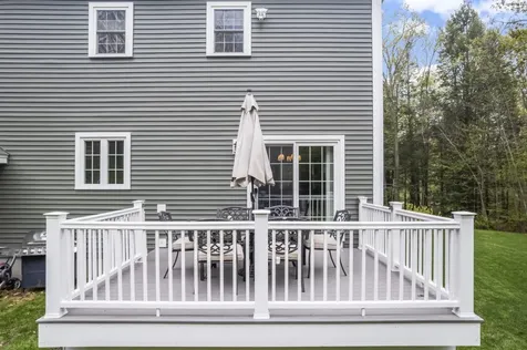 90 Village Place Drive Barrington NH 03825