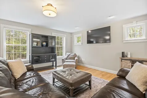 90 Village Place Drive Barrington NH 03825