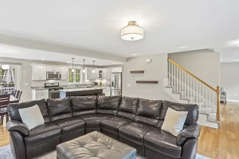 90 Village Place Drive Barrington NH 03825