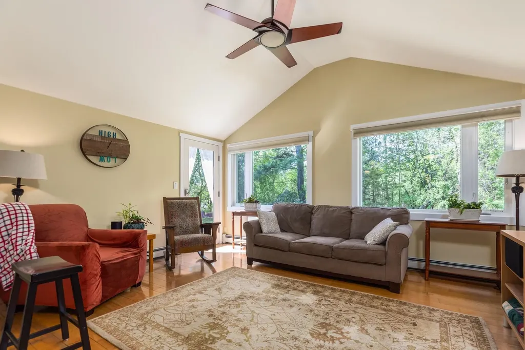 5 Ruth Street Portsmouth NH 03801