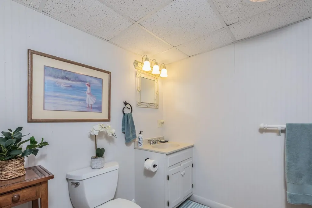 5 Ruth Street Portsmouth NH 03801