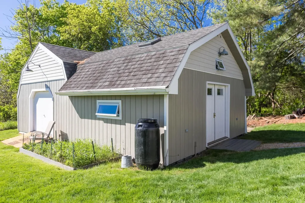 5 Ruth Street Portsmouth NH 03801