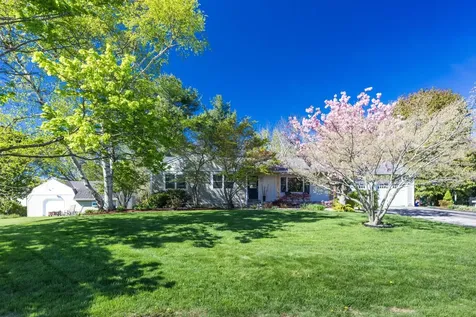 5 Ruth Street Portsmouth NH 03801