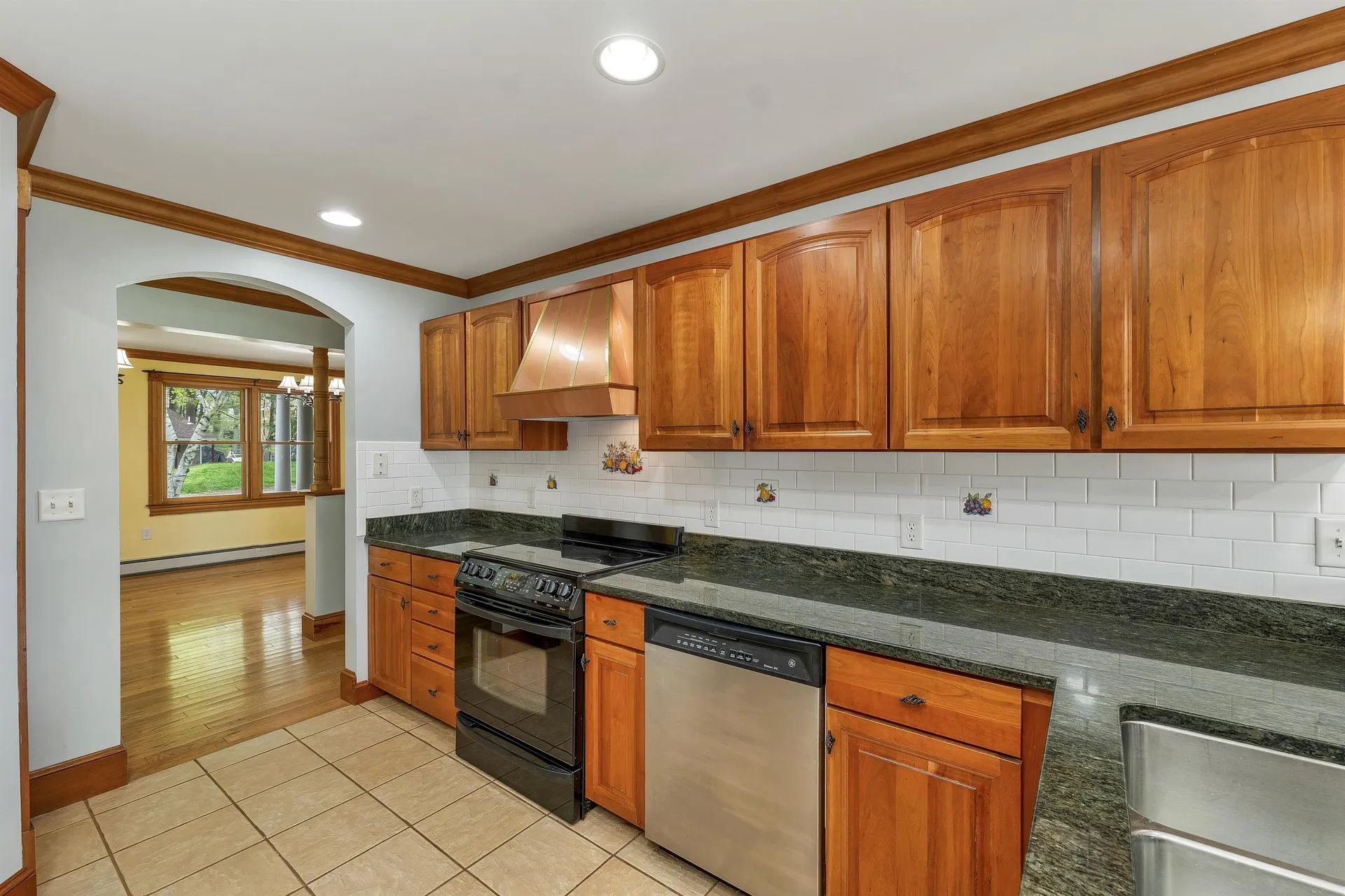 40 Coopers Grove Road Kingston NH 03848