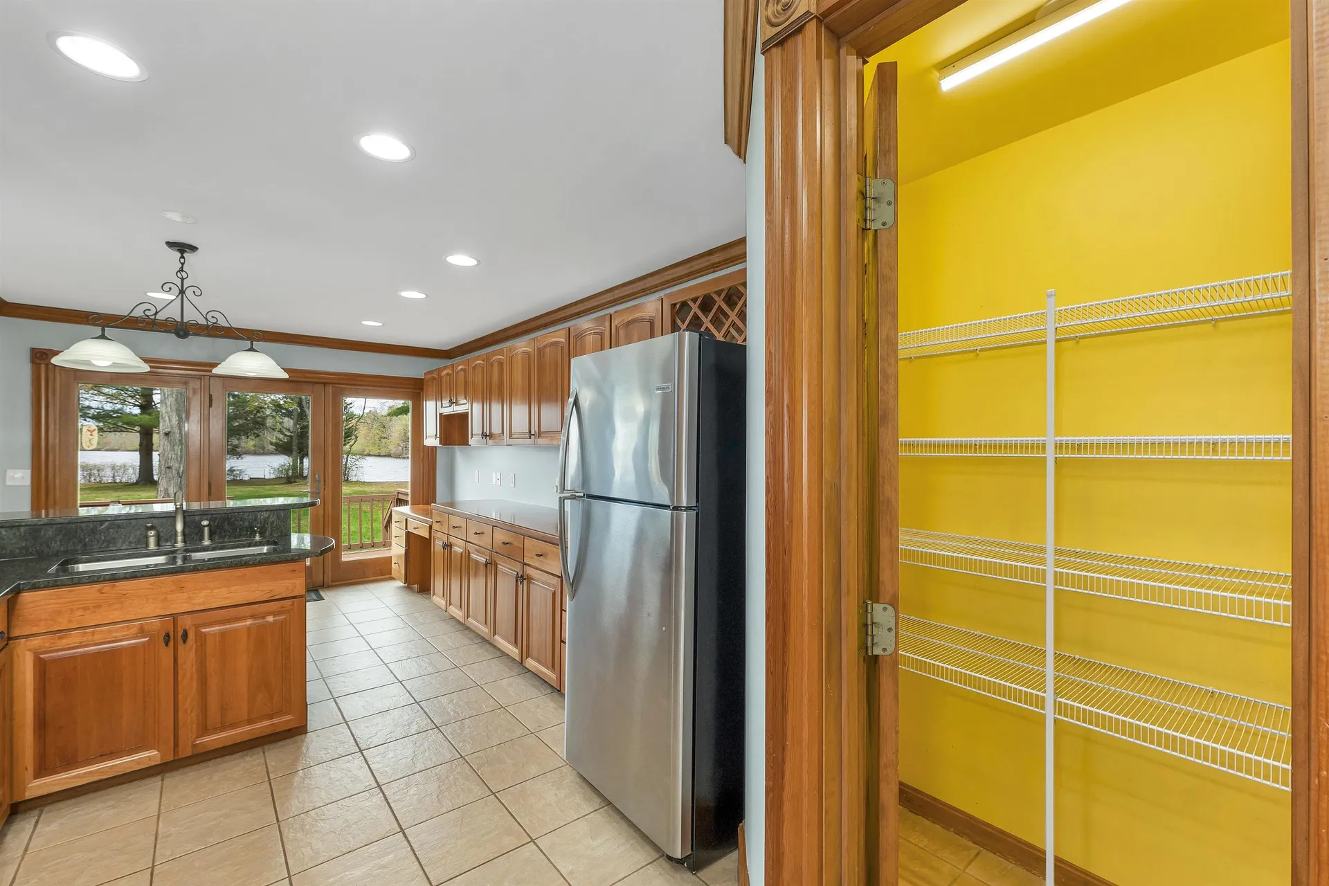 40 Coopers Grove Road Kingston NH 03848