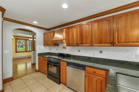 40 Coopers Grove Road Kingston NH 03848