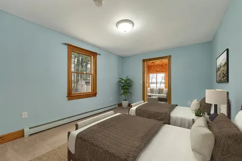 40 Coopers Grove Road Kingston NH 03848