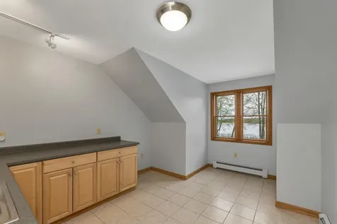 40 Coopers Grove Road Kingston NH 03848