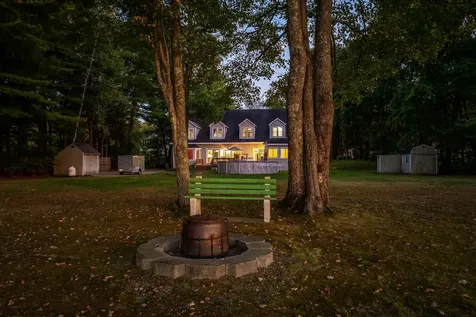 40 Coopers Grove Road Kingston NH 03848