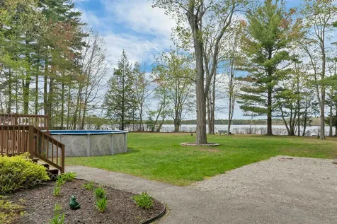 40 Coopers Grove Road Kingston NH 03848