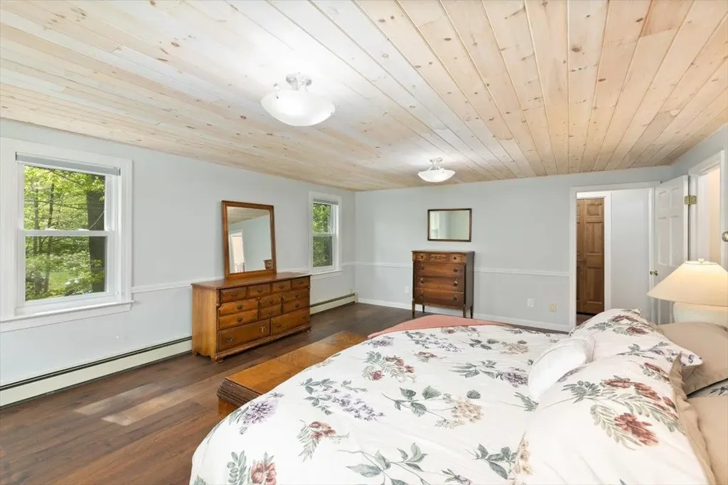 18 Winterberry Drive Amherst NH 03031