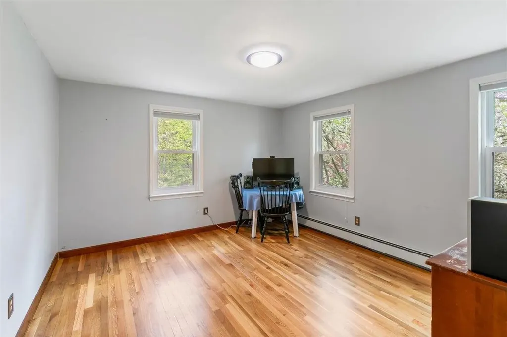 18 Winterberry Drive Amherst NH 03031