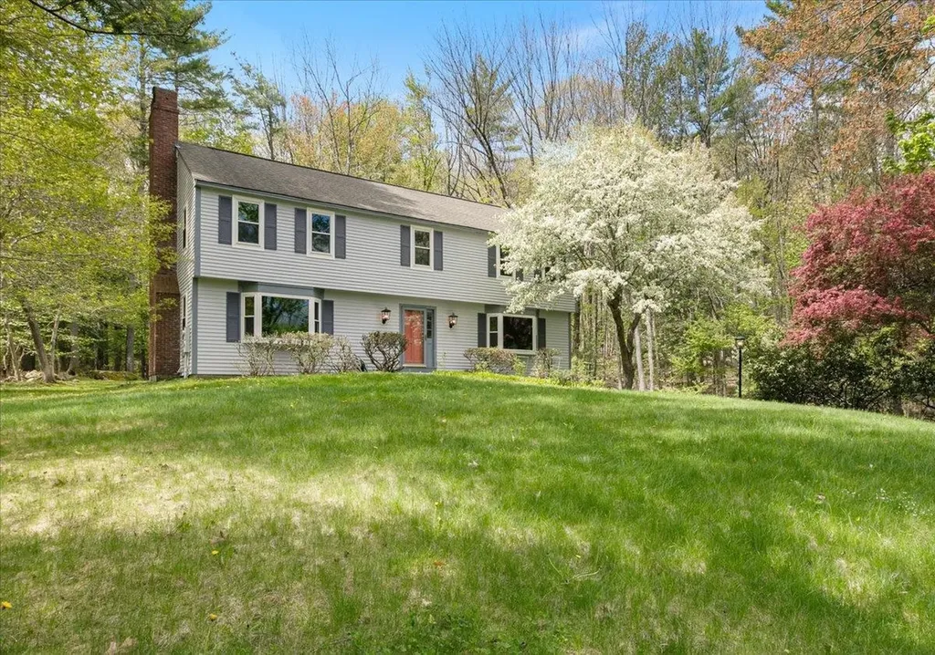 18 Winterberry Drive Amherst NH 03031