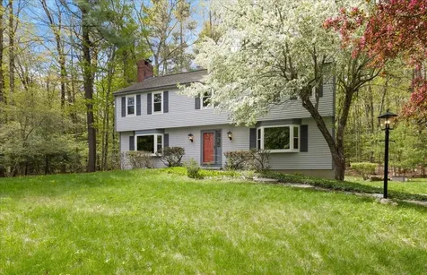 18 Winterberry Drive Amherst NH 03031