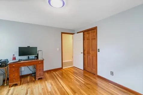 18 Winterberry Drive Amherst NH 03031