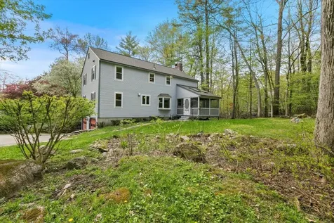 18 Winterberry Drive Amherst NH 03031
