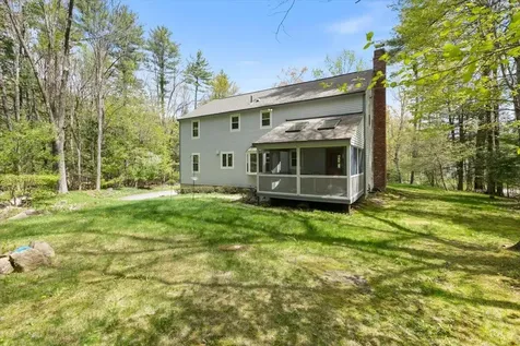 18 Winterberry Drive Amherst NH 03031
