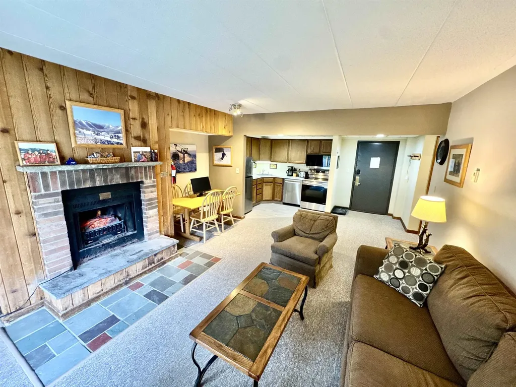 135 East Mountain Road Killington VT 05751