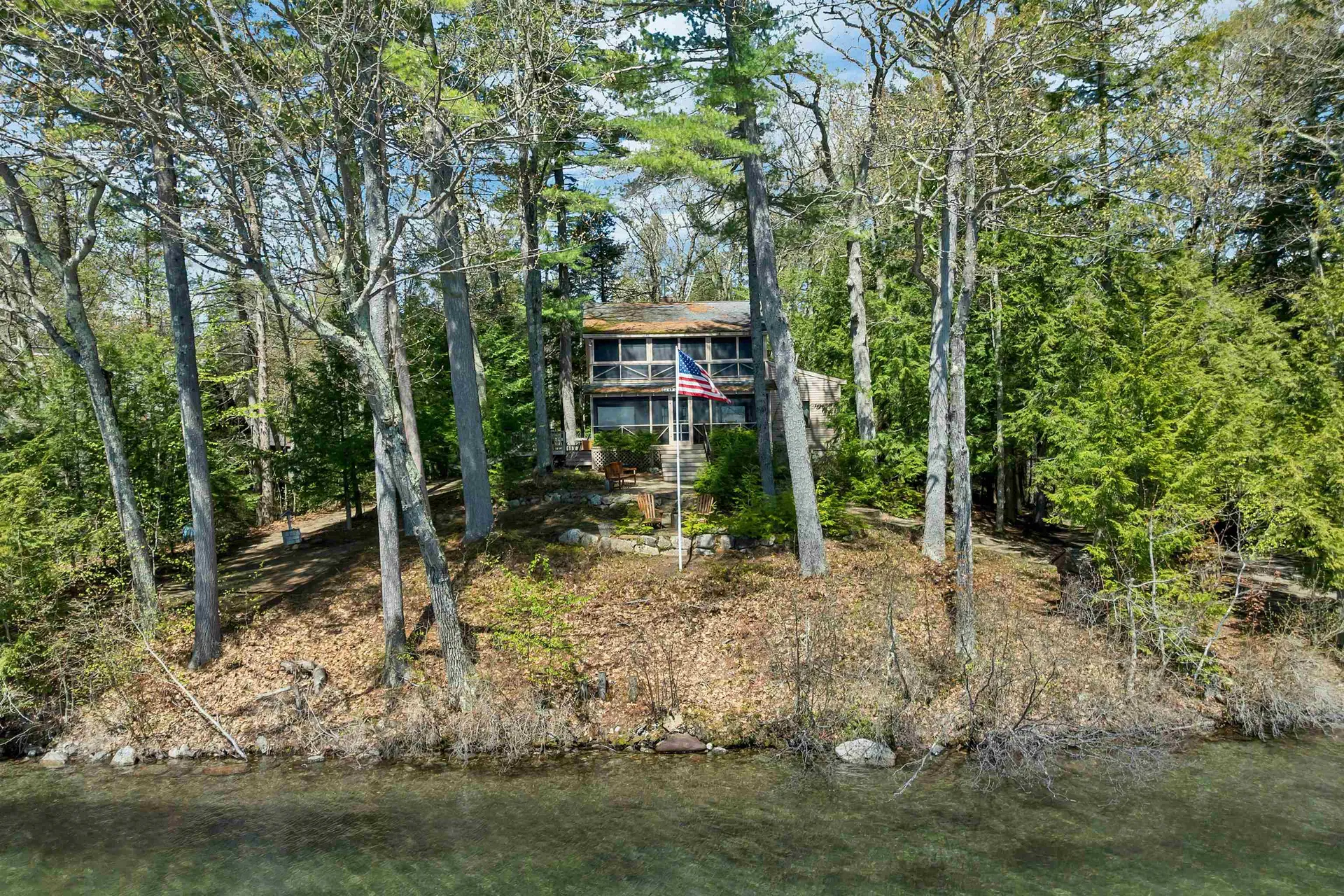43 Howard Road Holderness NH 03245