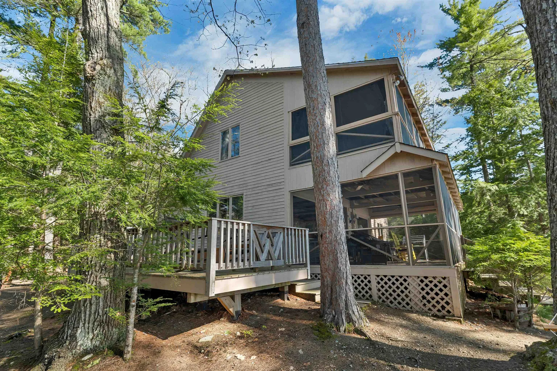 43 Howard Road Holderness NH 03245
