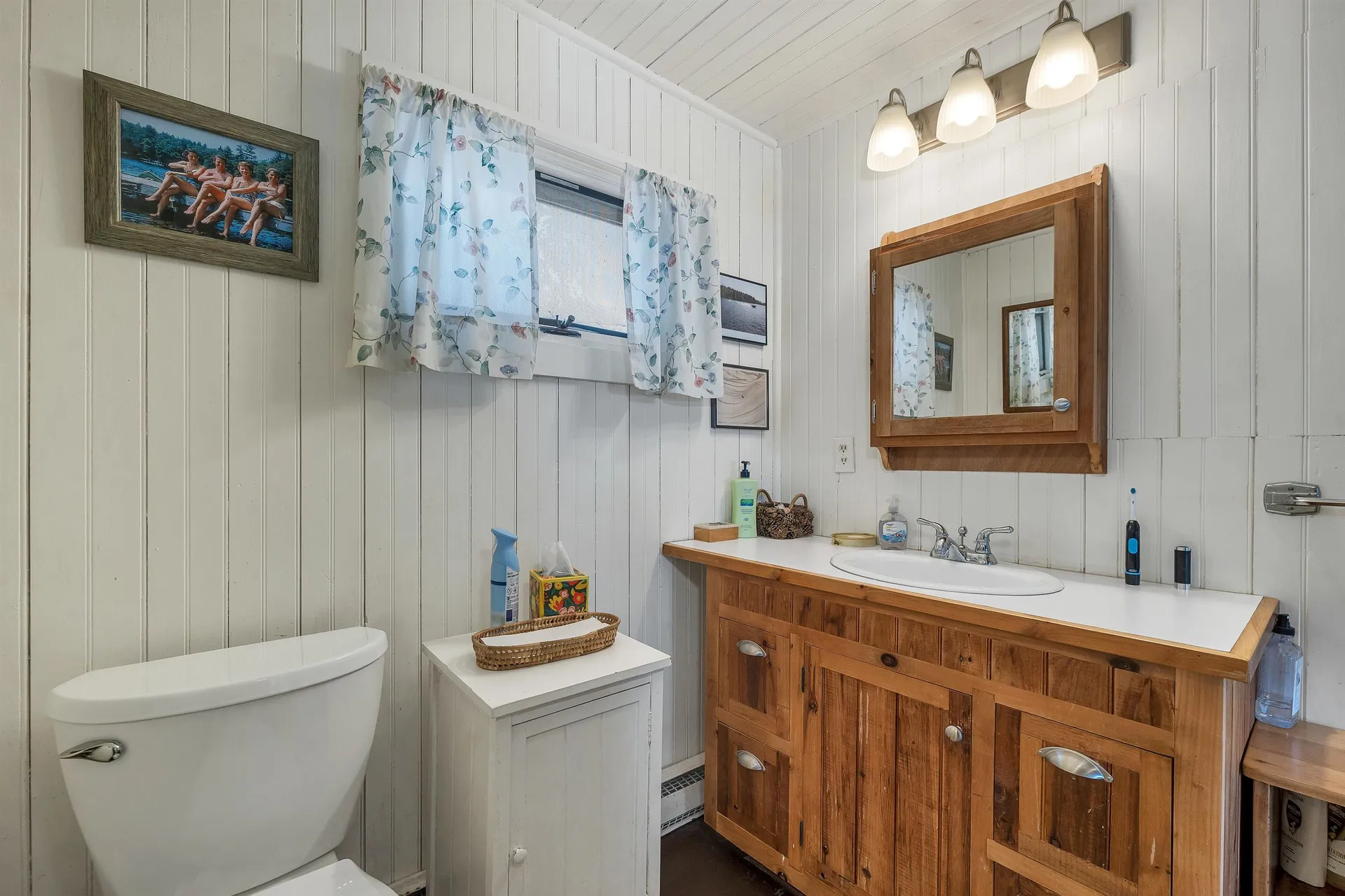 43 Howard Road Holderness NH 03245