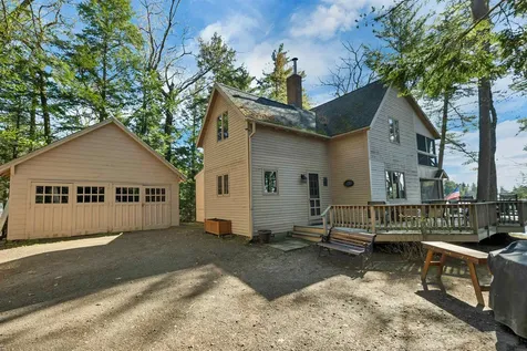43 Howard Road Holderness NH 03245
