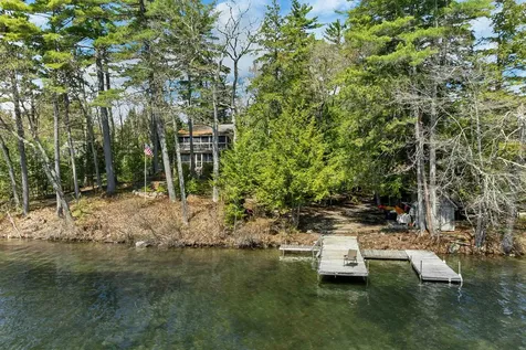 43 Howard Road Holderness NH 03245