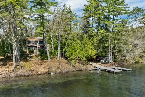 43 Howard Road Holderness NH 03245
