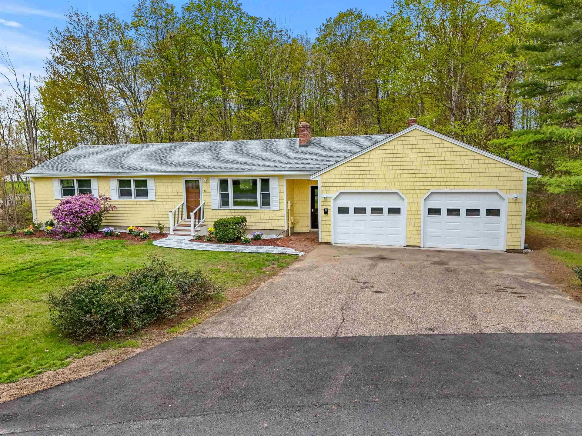 6 Colonial Drive Gilford NH 03249