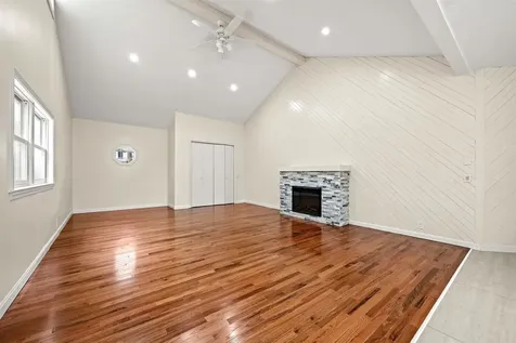 6 Colonial Drive Gilford NH 03249