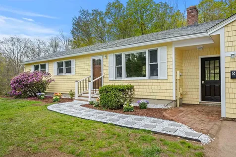 6 Colonial Drive Gilford NH 03249