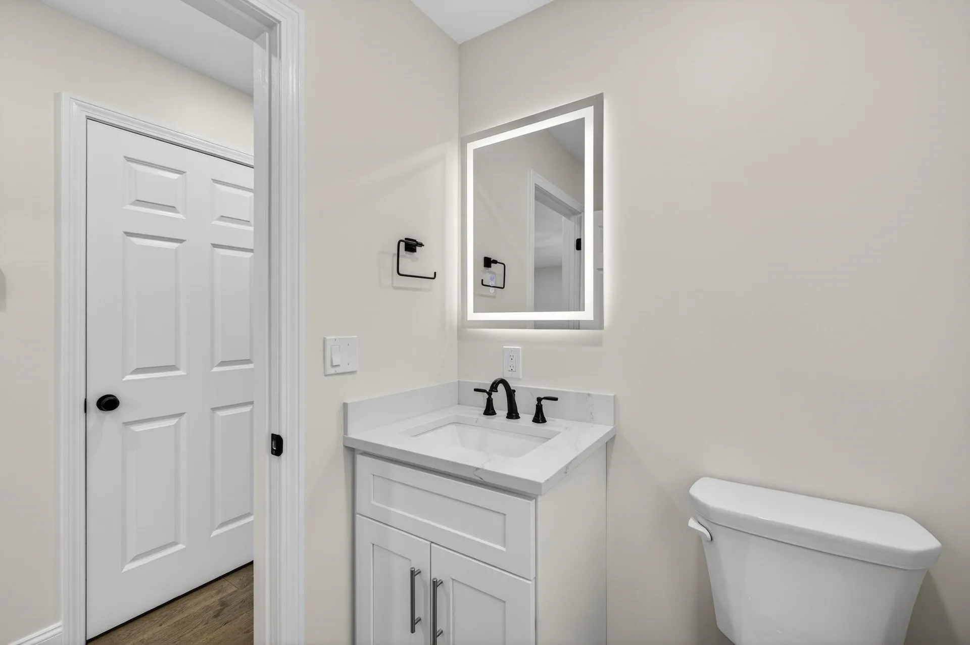 335 Raymond Road Chester NH 03036
