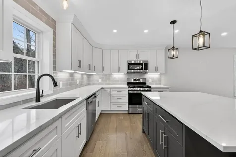 335 Raymond Road Chester NH 03036