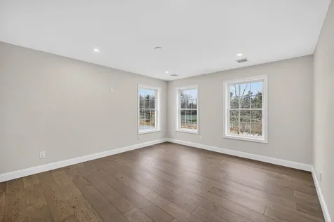 335 Raymond Road Chester NH 03036