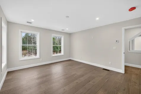 335 Raymond Road Chester NH 03036