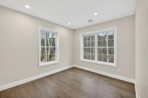 335 Raymond Road Chester NH 03036
