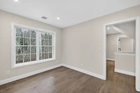 335 Raymond Road Chester NH 03036