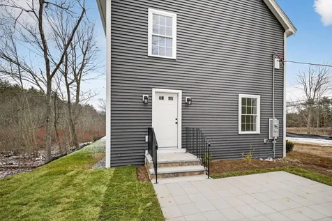 335 Raymond Road Chester NH 03036