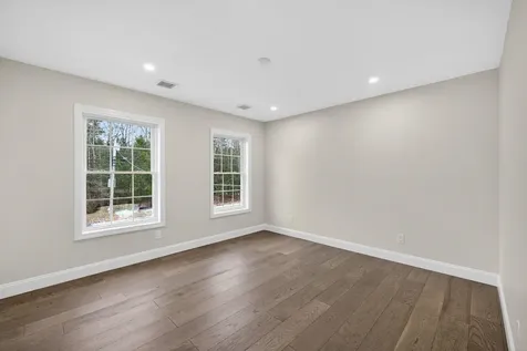 335 Raymond Road Chester NH 03036
